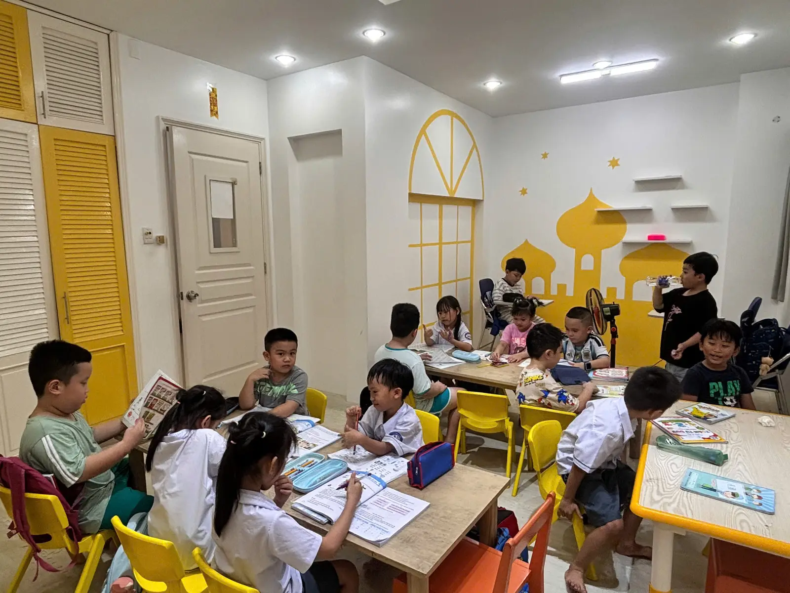 Tăng cường tiếng anh luyện thi Flyers tại VTS academy phú mỹ hưng quận 7
